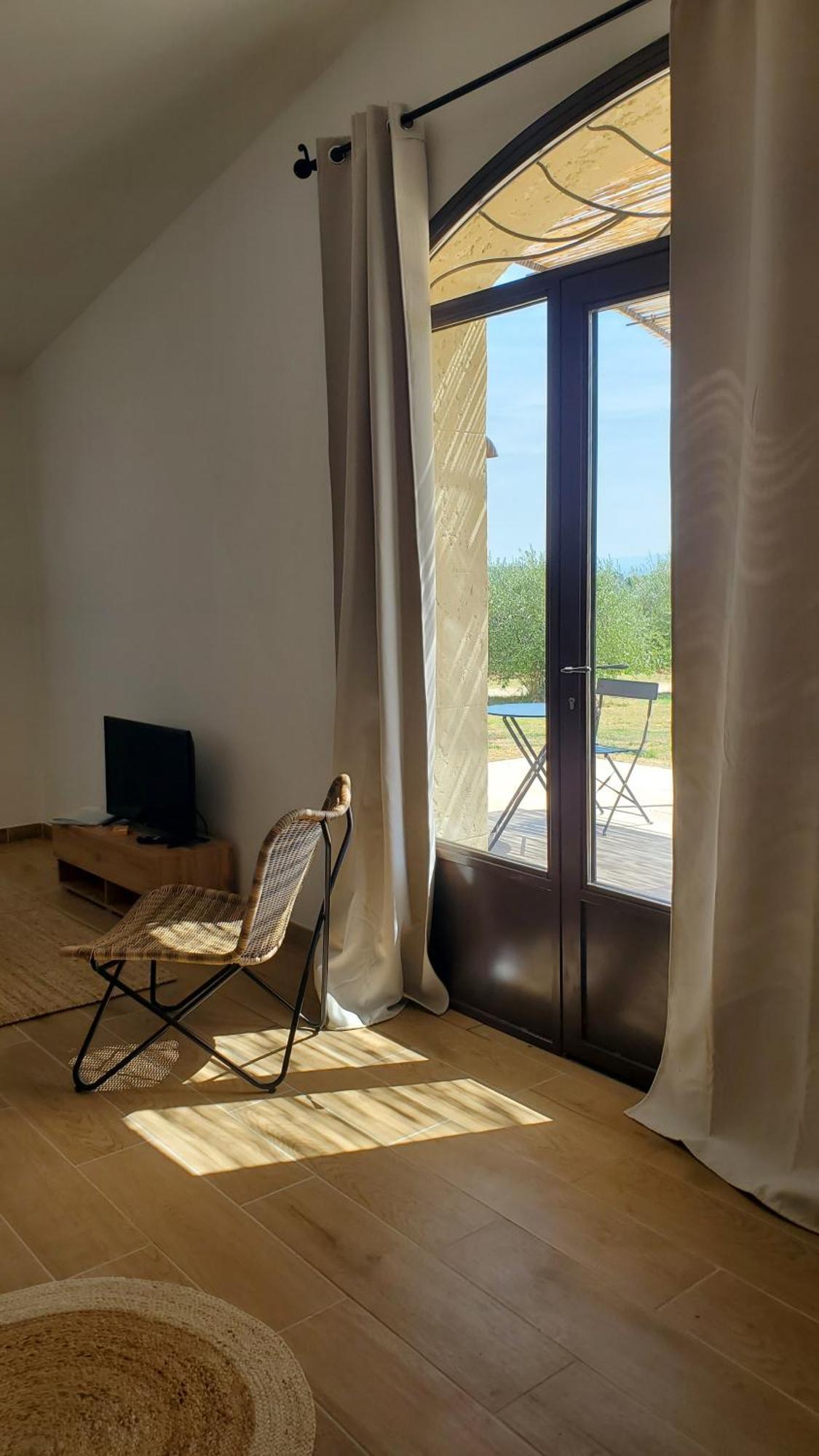 Reve En Luberon Villa Lauris ภายนอก รูปภาพ